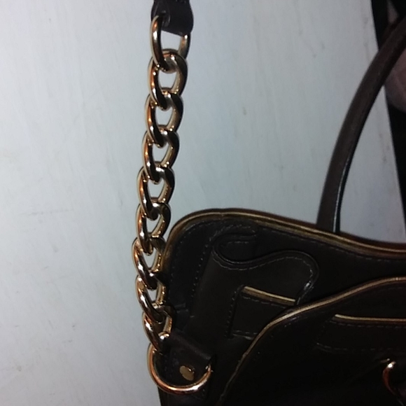 Michael Kors Brown leather shoulder bag - Picture 16 of 16